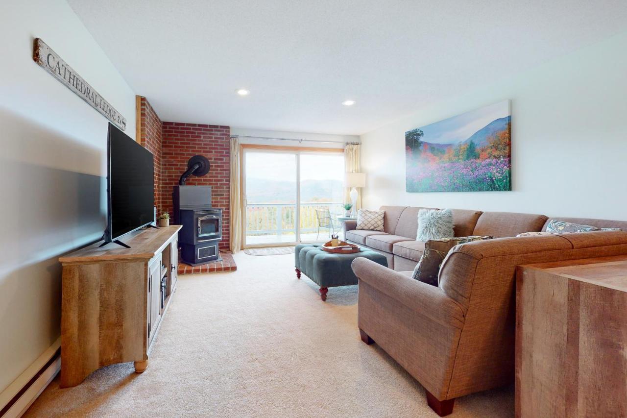 Eagle Ridge Escape - carbon neutral hotel in Bartlett