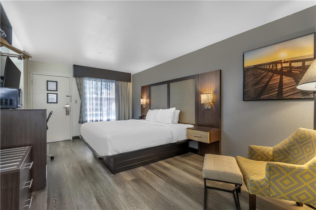 Best Western Salisbury Plaza - photo 26