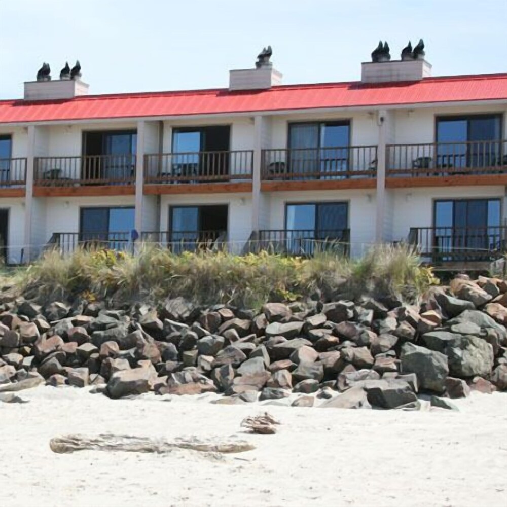 Tradewinds Motel - carbon neutral hotel in Rockaway Beach