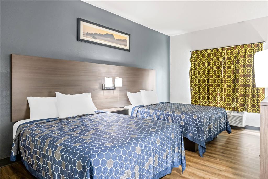Econo Lodge Jesup GA - photo 19