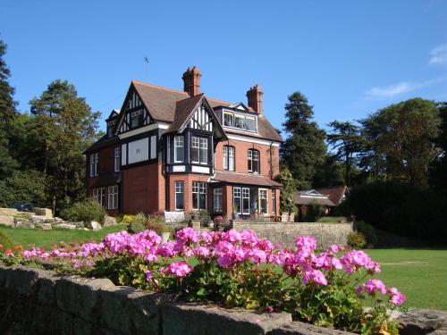 Woodlands Bed and Breakfast — 4-Star Luxury Hotel in Alvechurch, United Kingdom