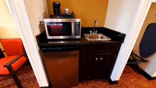 Stonebrook Lodge Bryson City - photo 3