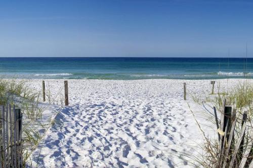 Gulf Winds Court 202 Emerald Cove Oasis - photo 23