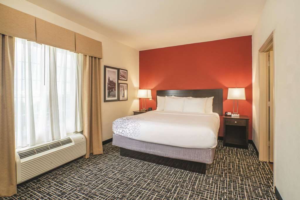 La Quinta Inn & Suites by Wyndham Smyrna TN Nashville - photo 25