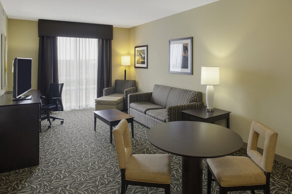 Holiday Inn Ardmore I 35 by IHG - photo 13