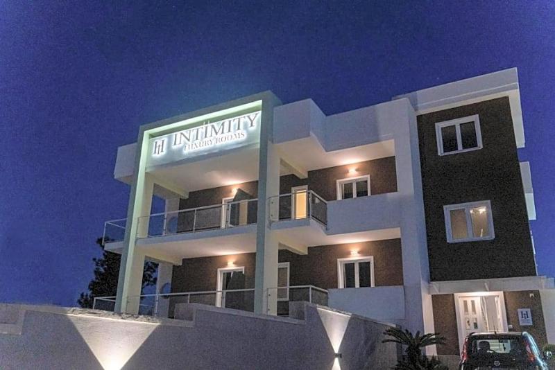 Intimity Luxury Rooms — hotel in Qualiano