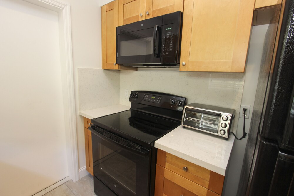 Sibi Beach Hotel - photo 2