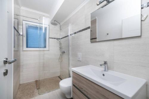 Luxury Apartment Marina View No 2 — 4-Star Luxury Hotel in Vela Luka, Croatia