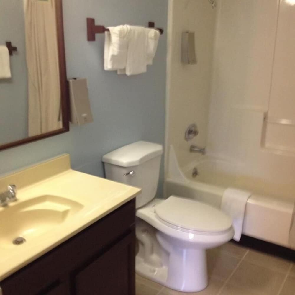 Ocean Avenue Inn - photo 23