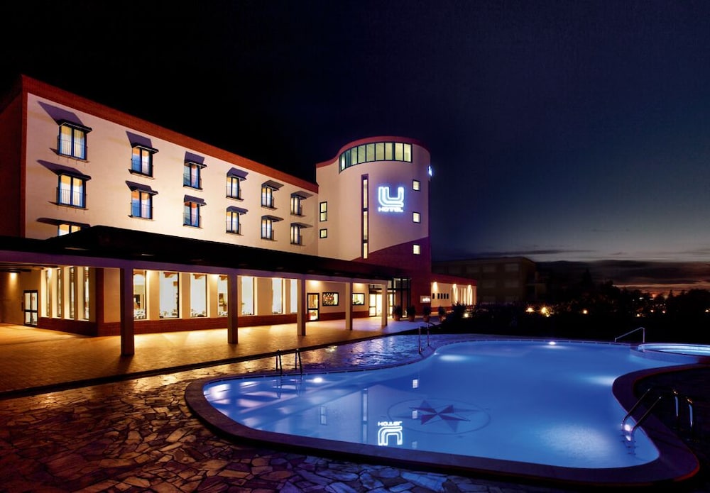 Lu' Hotel Carbonia — hotel in Carbonia