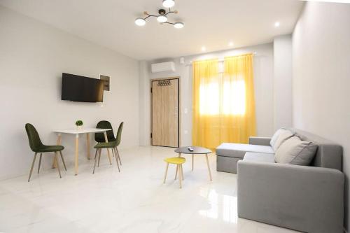 #4 Ioanna Apartments — 4-Star Luxury Hotel in Thessaloniki, Greece