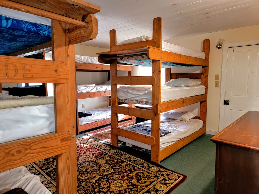 Beaufort Harbour Suites - photo 9