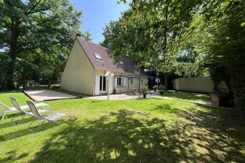 Clos Des Chenes in La Houssaye-En-Brie, France