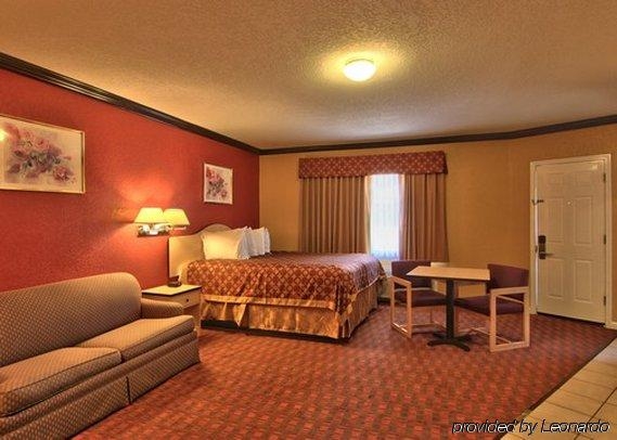 Rodeway Inn Capitol - photo 3