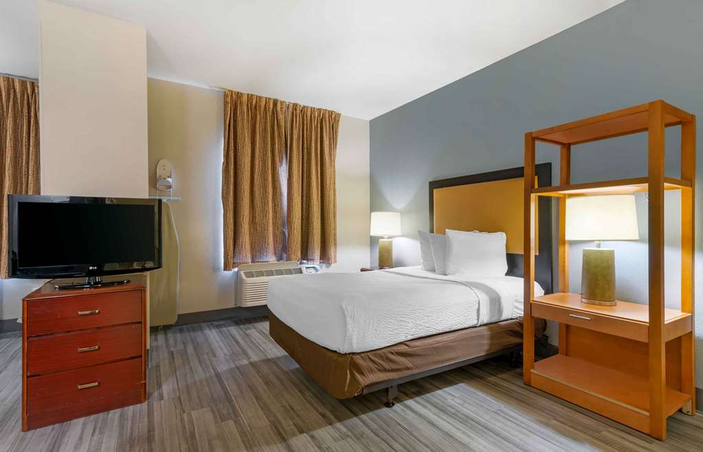 Extended Stay America Overland Park Metcalf - photo 13