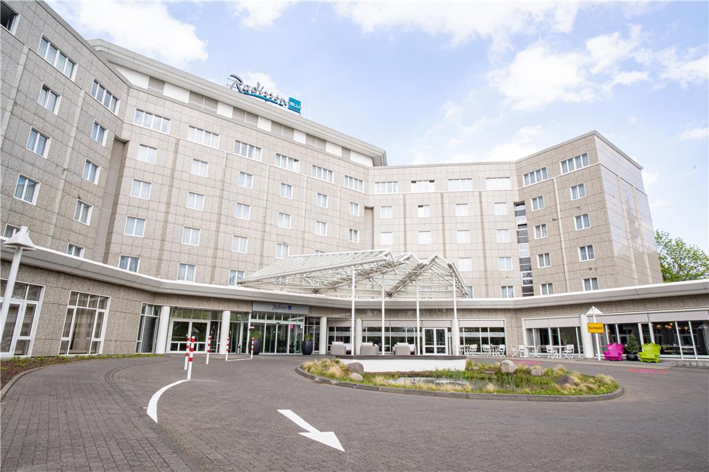 Hotel outside spring