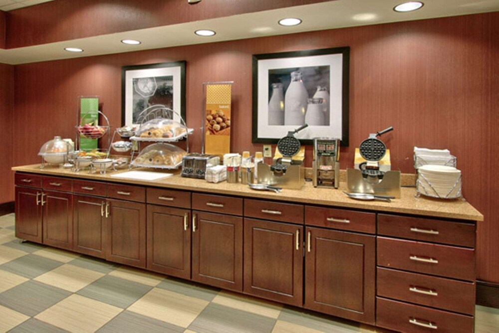 Hampton Inn & Suites Denver Highlands Ranch - photo 33