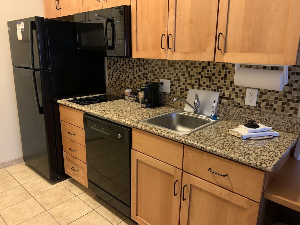 MainStay Suites Sidney Medical Center - photo 25