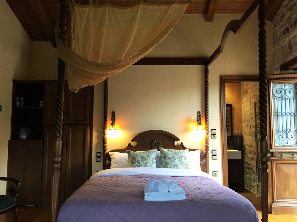 Old Inn — Karpenisi — photo 4