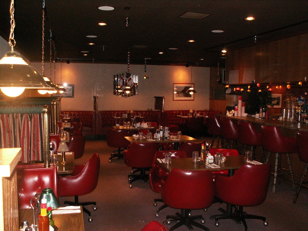 Windbreak Hotel - photo 22