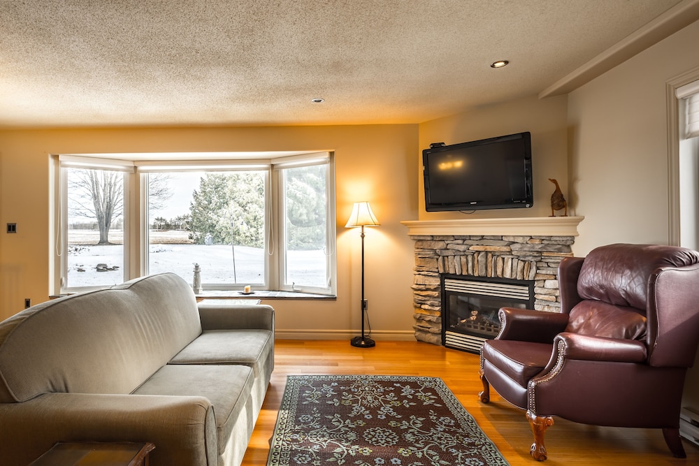 Abbott Road Suites in Ottawa, Canada