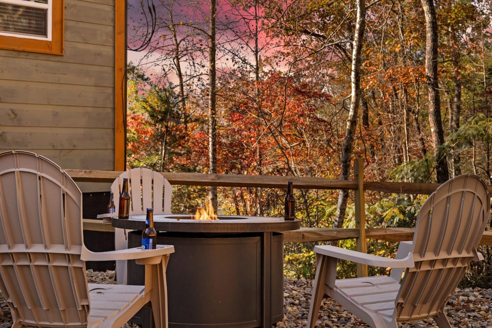 Luxe Mountain Pool Escape by Ghosal Luxury Lodging - photo 61