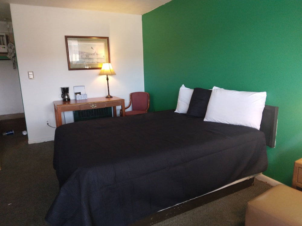 Capri Motel - photo 41