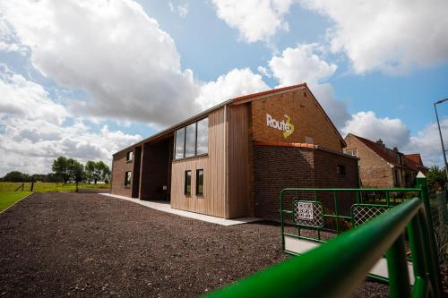 Route b - carbon neutral hotel in Veurne