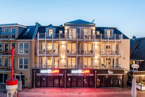 Weisse Villa Apartment 1 3 Nord — 4-Star Luxury Hotel in Busum, Germany