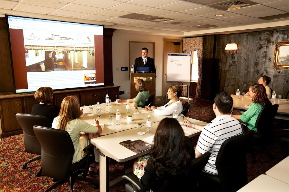 Normandy Farm Hotel and Conference Center - photo 27