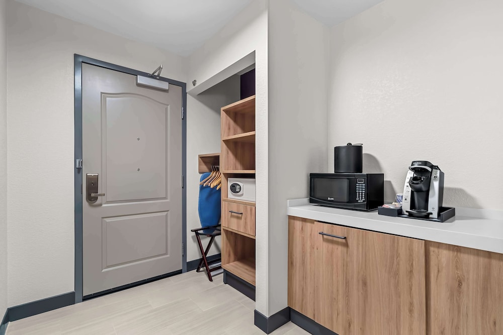 Hilton Garden Inn Cartersville - photo 20