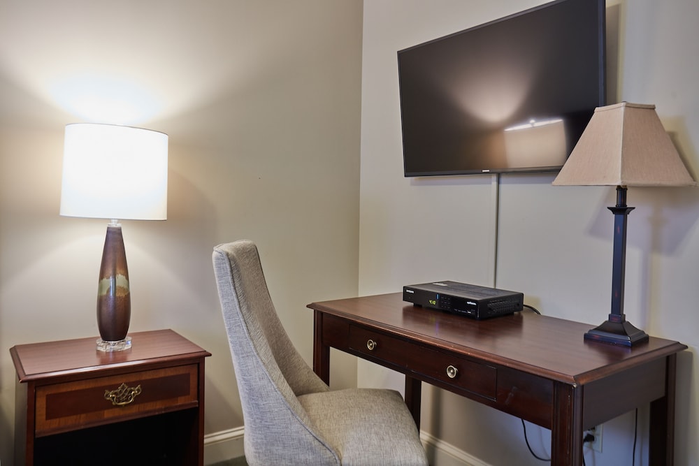 Inn at Longshore - photo 23