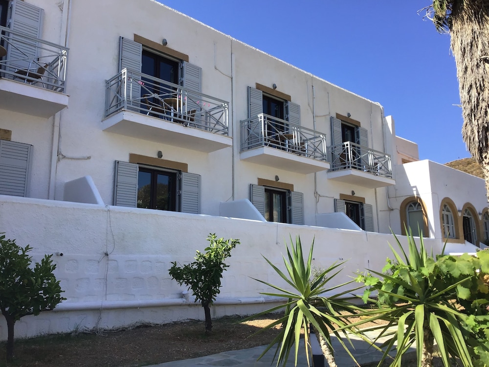 Joanna Hotel - carbon neutral hotel in Patmos
