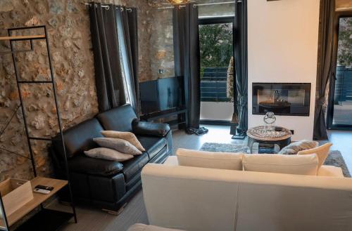 Triantos Guesthome Studio — 4-Star Luxury Hotel in Tripoli, Greece
