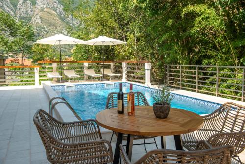 Square Point Apartments — 4-Star Luxury Hotel in Kotor, Montenegro
