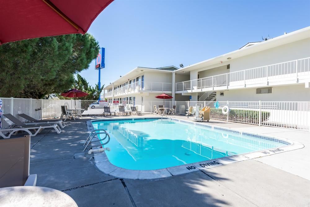 Motel 6 Reno West - photo 24