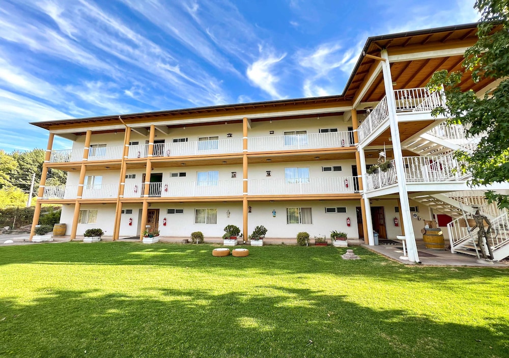 EcoHotel El Almendro in Paine, Chile