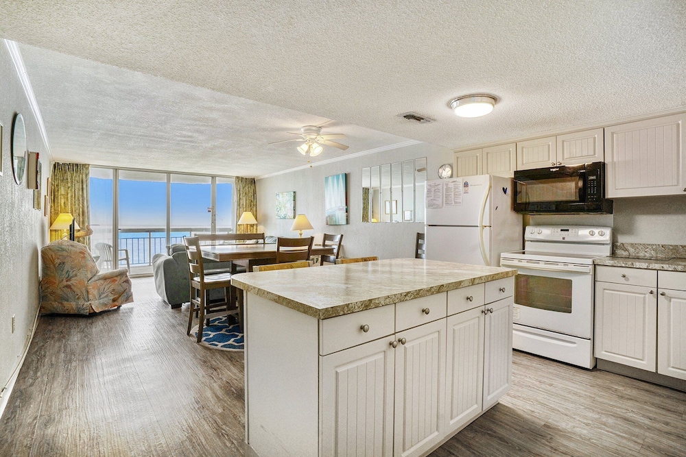 0402 Waters Edge Resort condo - photo 6
