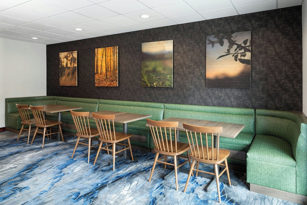 Fairfield Inn & Suites Marianna - photo 35