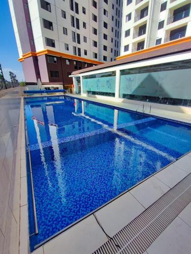 Royal Magnificent Apartments With Well Equipped Gym Heated Swimming Pool Private Parking Space Children Play Area And Unbeatable City Views