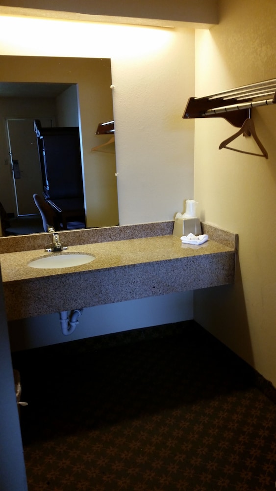 Travel Inn Motel - photo 23