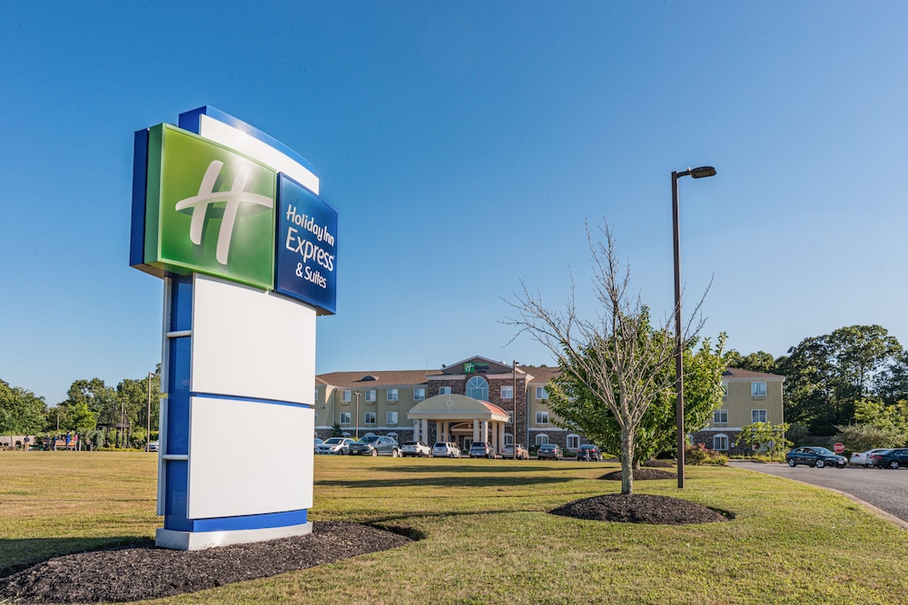 Holiday Inn Express Hotel & Suites Swansea by IHG - photo 37
