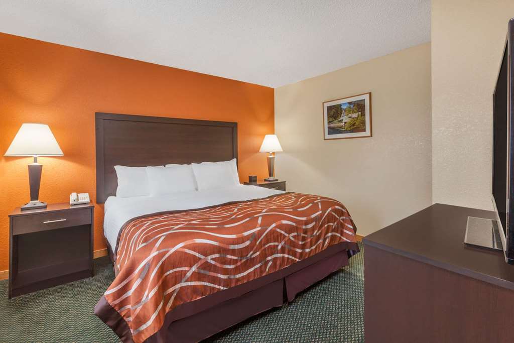 Baymont by Wyndham Midland - photo 15