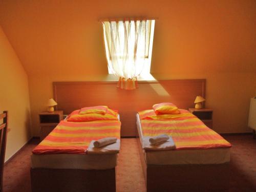 Turul Étterem Panzió — hotel in Kaposvar