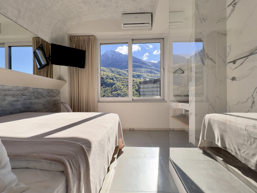 Light Студии - carbon neutral hotel in Krasnaya Polyana