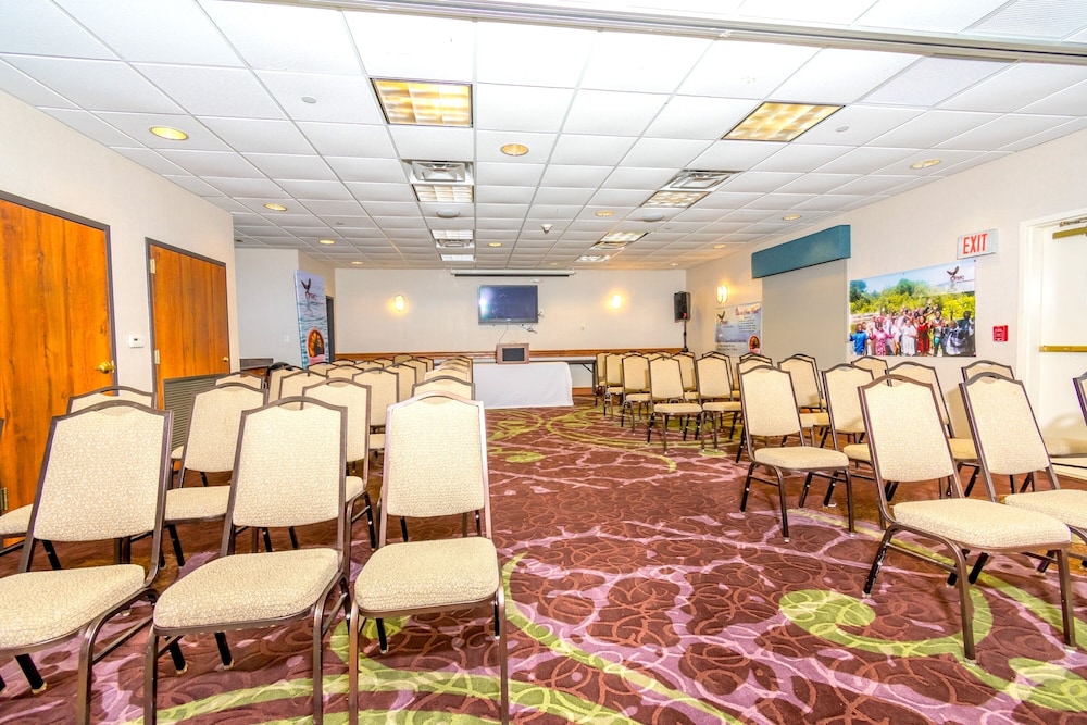 Hampton Inn and Suites College Station - photo 69