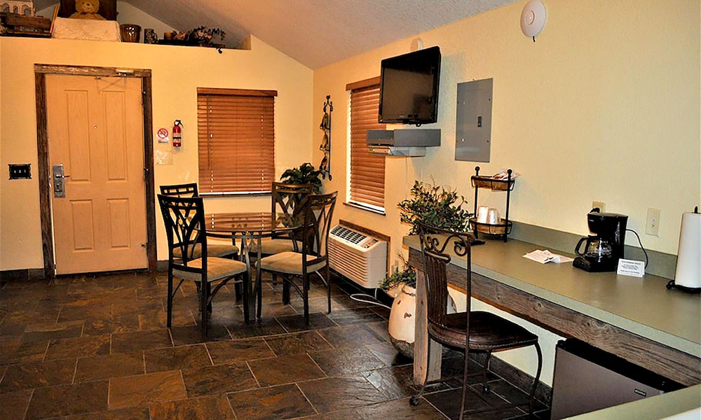 Rustic Creek Ranch Resort - photo 39