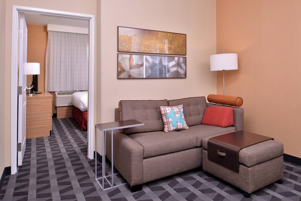 TownePlace Suites by Marriott St. Louis Chesterfield - photo 25