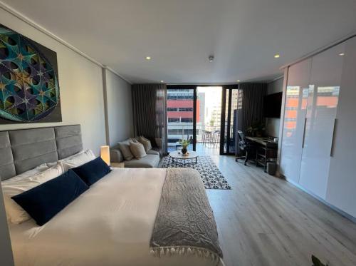 Luxury Apartment Table Mountain View 24 hours Power
