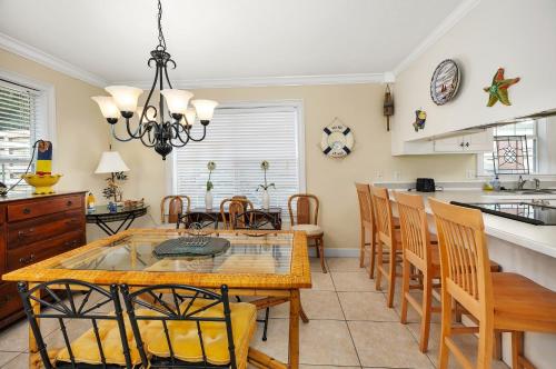 162 Toluca Lane - photo 9